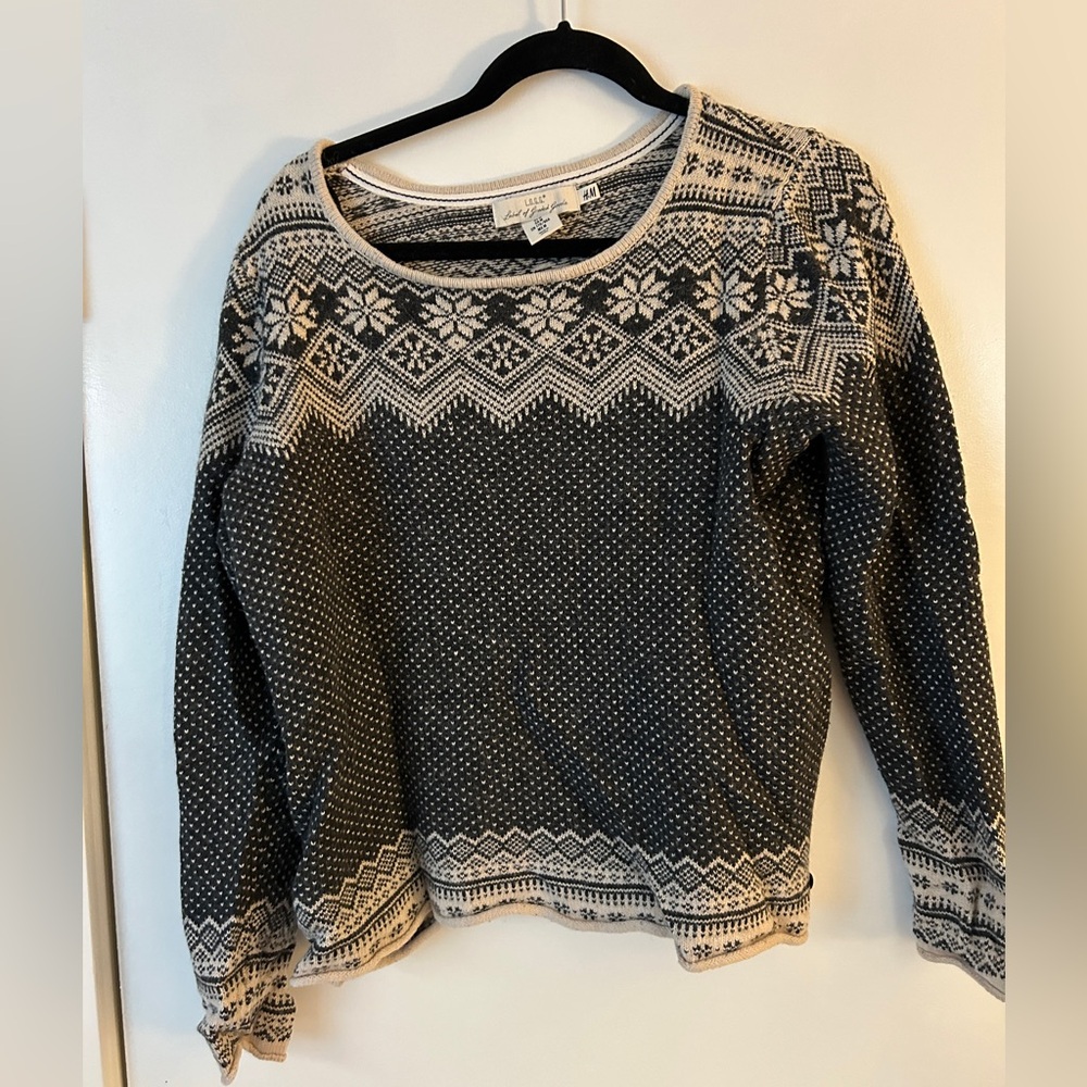 H&M sweater